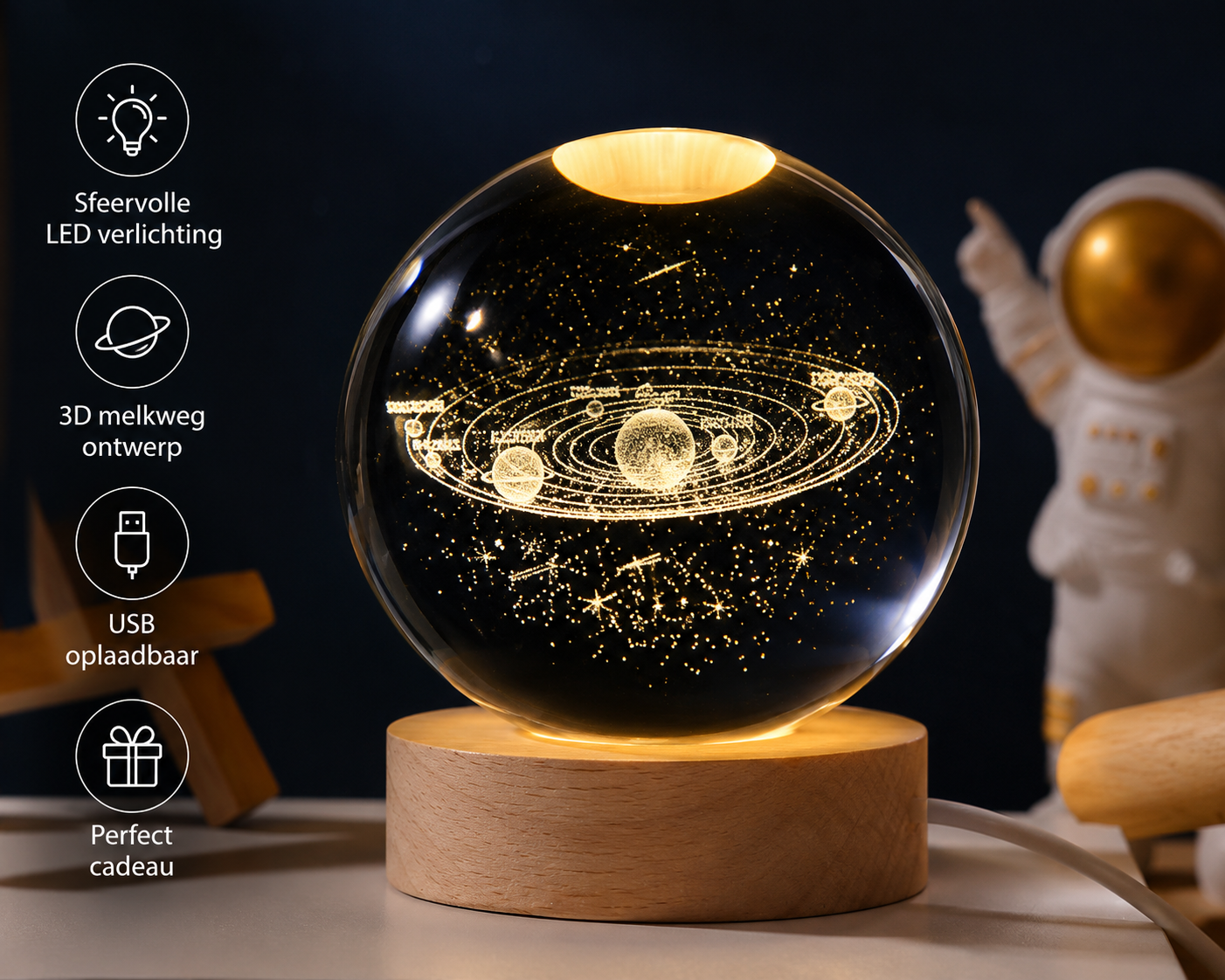 Crystal Ball Nachtlampje | 3D Laser Gegraveerde LED USB Lamp met Houten Basis – Sfeervolle Decoratie & Cadeau