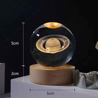 Crystal Ball Nachtlampje | 3D Laser Gegraveerde LED USB Lamp met Houten Basis – Sfeervolle Decoratie & Cadeau